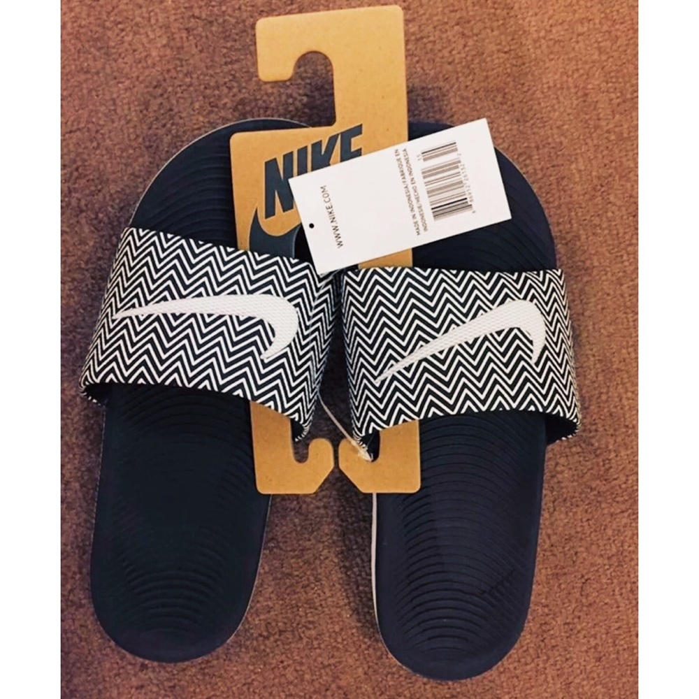 Nike Kawa Slides